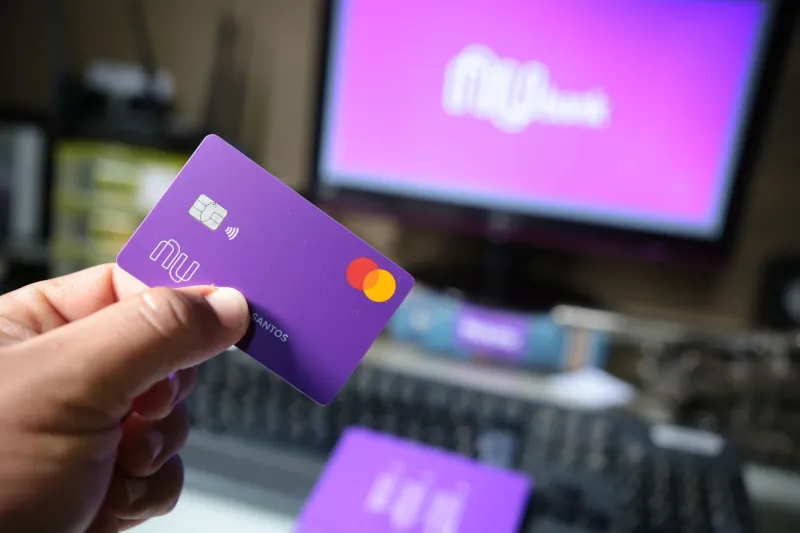Inteligência Artificial na Concessão de Crédito: Como os Algoritmos Estão Redefinindo Seu Limite Bancário